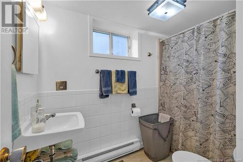 139 Duke Street, Saint John, NB - Indoor Photo Showing Bathroom