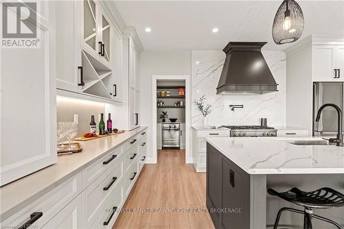 2106 Tokala Trail Trail, London, ON - Indoor Photo Showing Kitchen