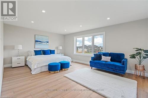 2106 Tokala Trail Trail, London, ON - Indoor Photo Showing Bedroom