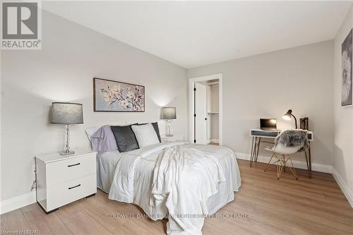 2106 Tokala Trail Trail, London, ON - Indoor Photo Showing Bedroom