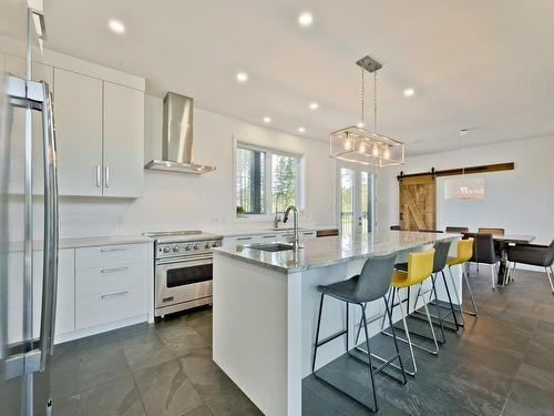 Kitchen - 80 Ch. Lebel, Saint-Herménégilde, QC - Indoor Photo Showing Kitchen With Upgraded Kitchen