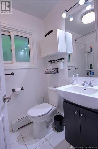 66 Norfolk Drive, Fredericton, NB - Indoor Photo Showing Bathroom