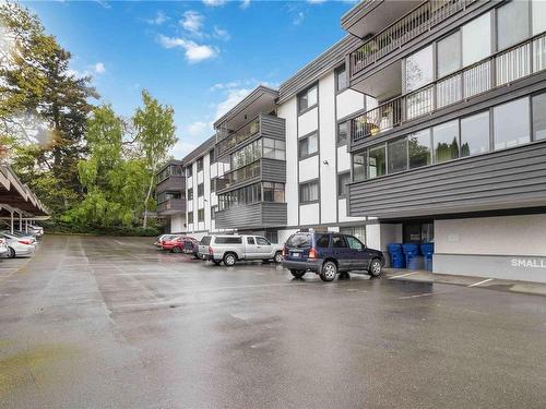 305-1665 Oak Bay Ave, Victoria, BC - Outdoor