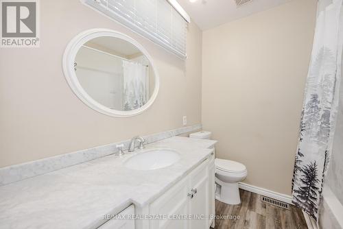 159 Ivon Avenue, Hamilton, ON - Indoor Photo Showing Bathroom