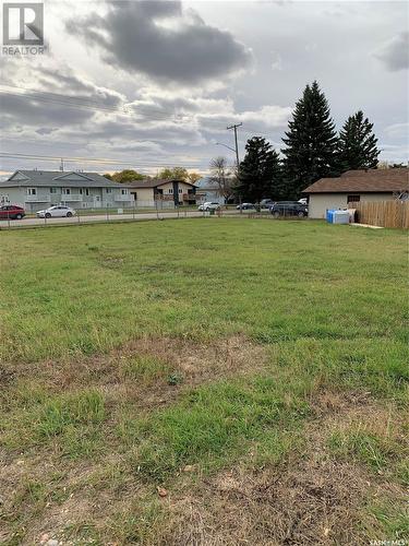 845 Madsen Place, Prince Albert, SK 