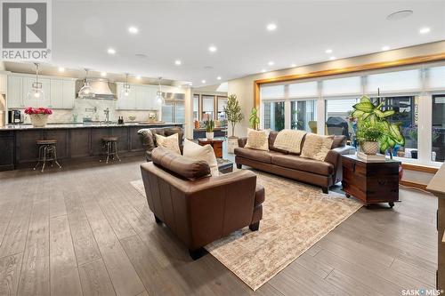 331 Gustin Crescent, Saskatoon, SK - Indoor Photo Showing Living Room