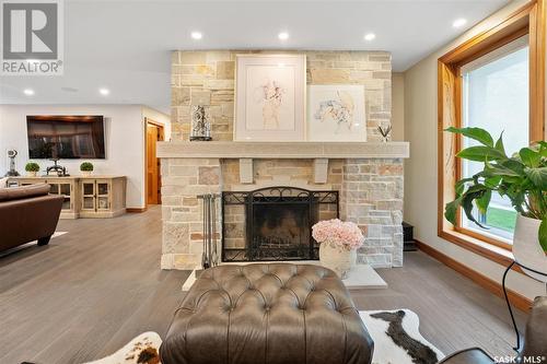 331 Gustin Crescent, Saskatoon, SK - Indoor Photo Showing Living Room With Fireplace