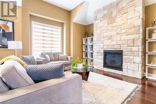 1505 Monticello, Windsor, ON - Indoor Photo Showing Living Room With Fireplace