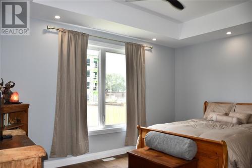 207 Essex Street, Sarnia, ON - Indoor Photo Showing Bedroom