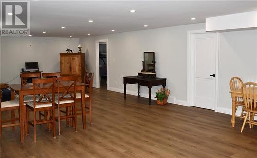 207 Essex Street, Sarnia, ON - Indoor Photo Showing Dining Room