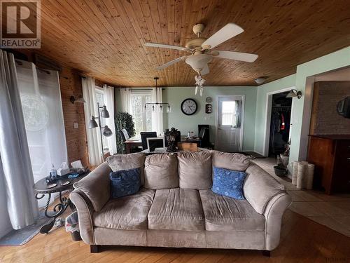 Lot 1 Con 5 Brower Twp, Cochrane, ON - Indoor Photo Showing Living Room