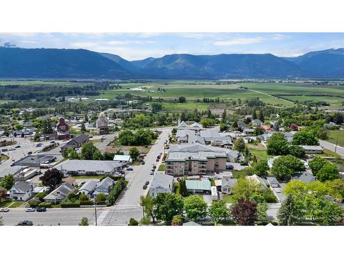 311 10Th Avenue N, Creston, BC - Outdoor With View