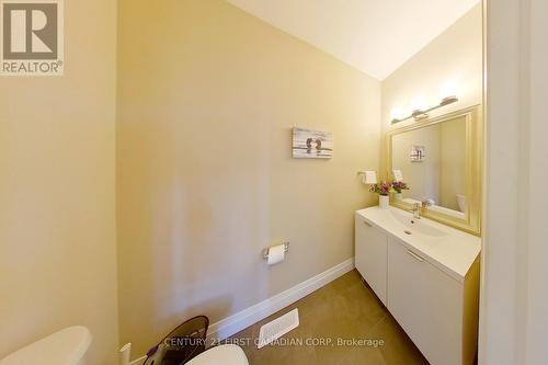 1674 Valhalla Street, London, ON - Indoor Photo Showing Bathroom