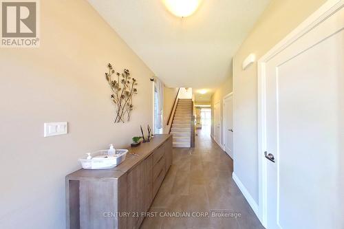 1674 Valhalla Street, London, ON - Indoor Photo Showing Other Room