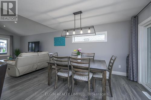 7 Fox Hollow Court, St. Thomas, ON - Indoor Photo Showing Dining Room