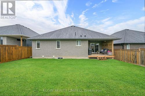 7 Fox Hollow Court, St. Thomas, ON - Outdoor With Exterior