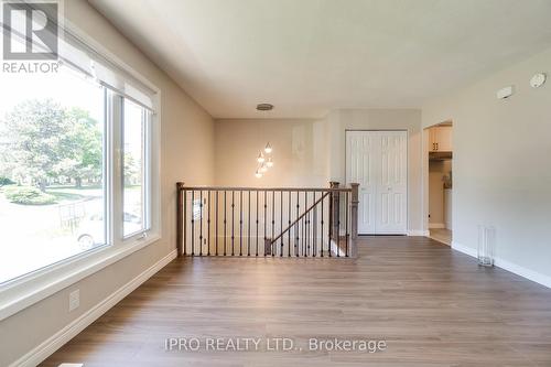 18 Costain Court, Hamilton, ON - Indoor Photo Showing Other Room