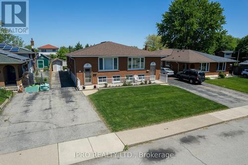 18 Costain Court, Hamilton, ON - Outdoor With Facade