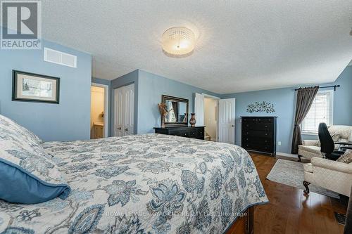 22 Carrington Place, Guelph, ON - Indoor Photo Showing Bedroom