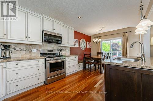 22 Carrington Place, Guelph, ON - Indoor Photo Showing Kitchen With Double Sink