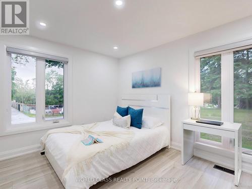 60 Kleins Ridge Road, Vaughan, ON - Indoor Photo Showing Bedroom