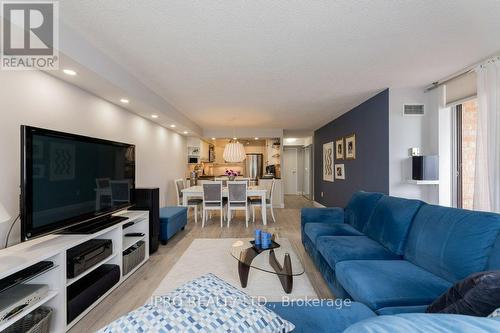 1407 - 3845 Lake Shore Boulevard W, Toronto (Long Branch), ON - Indoor Photo Showing Living Room