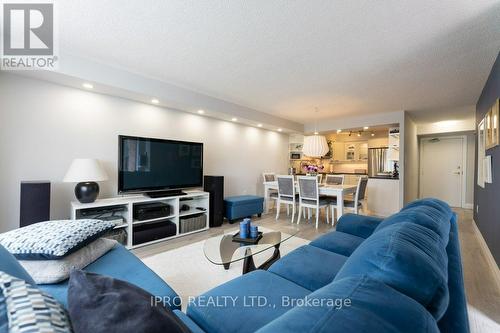 1407 - 3845 Lake Shore Boulevard W, Toronto (Long Branch), ON - Indoor Photo Showing Living Room