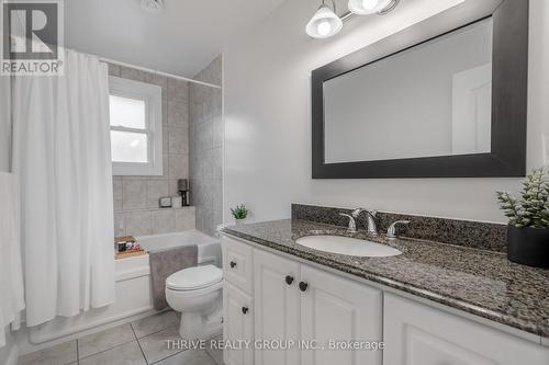 60 Portsmouth Road, London, ON - Indoor Photo Showing Bathroom