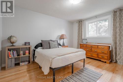 60 Portsmouth Road, London, ON - Indoor Photo Showing Bedroom