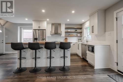 60 Portsmouth Road, London, ON - Indoor Photo Showing Kitchen With Upgraded Kitchen