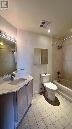 510 - 1 Leaside Park Drive, Toronto (Thorncliffe Park), ON - Indoor Photo Showing Bathroom