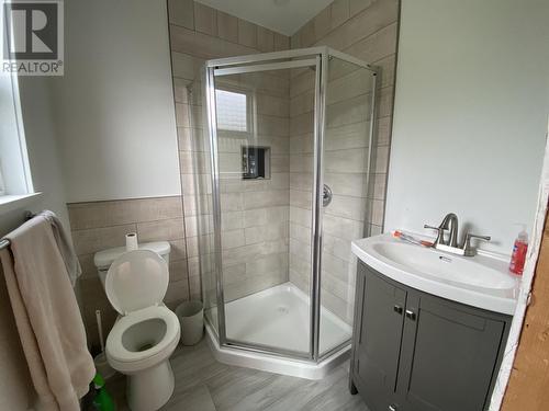 318-320 Alberta Place, Prince Rupert, BC - Indoor Photo Showing Bathroom