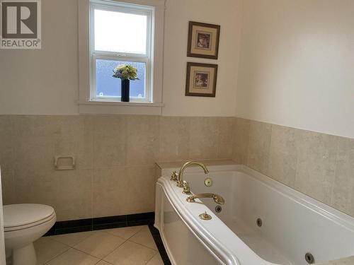 318-320 Alberta Place, Prince Rupert, BC - Indoor Photo Showing Bathroom