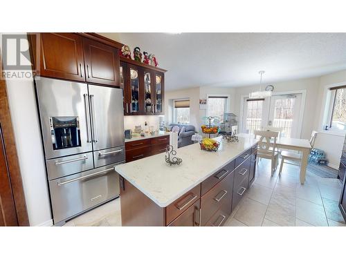 11822 244 Road, Fort St. John, BC - Indoor Photo Showing Kitchen