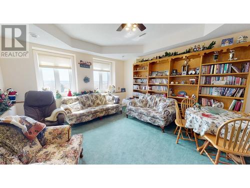 11822 244 Road, Fort St. John, BC - Indoor Photo Showing Living Room