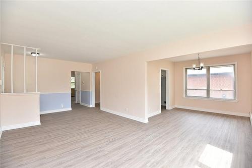 25 Hardale Crescent, Hamilton, ON - Indoor Photo Showing Other Room