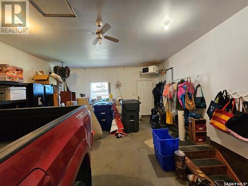 612 7Th Avenue W, Meadow Lake, SK - Indoor Photo Showing Garage
