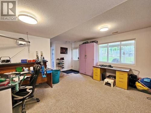 190 Redden Road, Quesnel, BC - Indoor Photo Showing Office