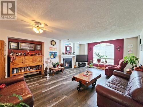 190 Redden Road, Quesnel, BC - Indoor Photo Showing Living Room With Fireplace