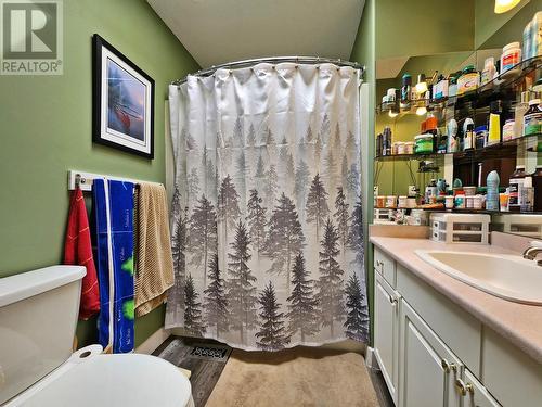 190 Redden Road, Quesnel, BC - Indoor Photo Showing Bathroom