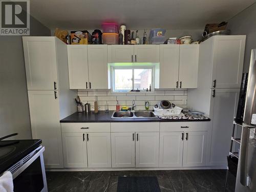 599 Shafer Ave, Sault Ste Marie, ON - Indoor Photo Showing Kitchen With Double Sink