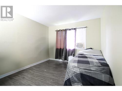 5415 Highway 97, Oliver, BC - Indoor Photo Showing Bedroom