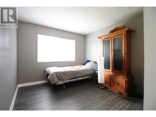 5415 Highway 97, Oliver, BC - Indoor Photo Showing Bedroom