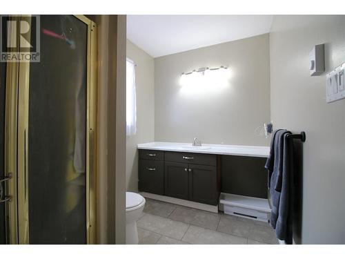 5415 Highway 97, Oliver, BC - Indoor Photo Showing Bathroom