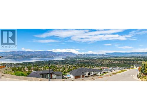 924 Lamont Lane, Kelowna, BC - Outdoor With View