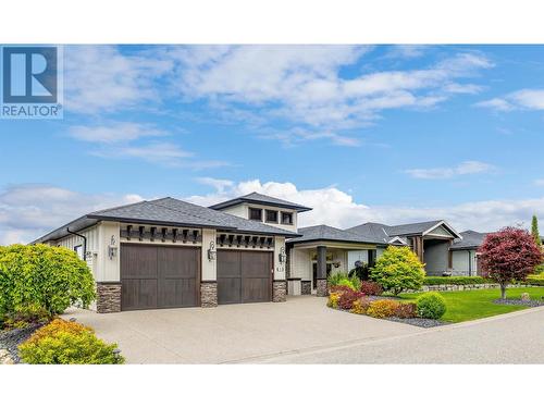 924 Lamont Lane, Kelowna, BC - Outdoor With Facade