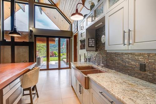 4495 Maxwell Road, Peachland, BC - Indoor Photo Showing Kitchen With Double Sink