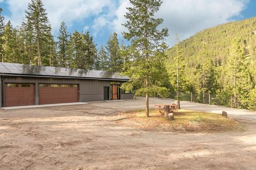 4495 Maxwell Road, Peachland, BC - Outdoor