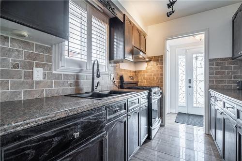 663 Acadia Drive, Hamilton, ON - Indoor Photo Showing Kitchen With Double Sink