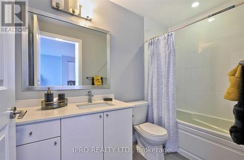 1401 - 5025 Four Springs Avenue, Mississauga, ON - Indoor Photo Showing Bathroom